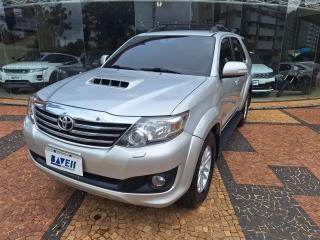 TOYOTA HILUX SW4 SRV 3.0