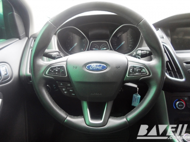 FORD FOCUS SE PLUS 2.0