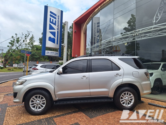 TOYOTA HILUX SW4 SRV 3.0