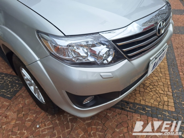 TOYOTA HILUX SW4 SRV 3.0