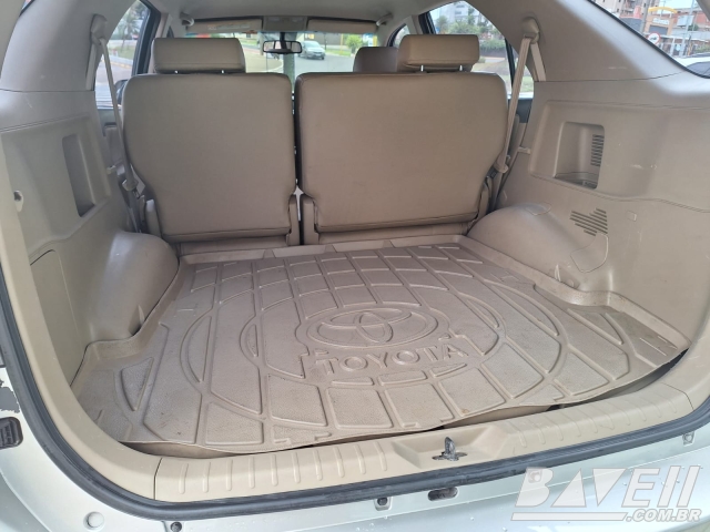 TOYOTA HILUX SW4 SRV 3.0