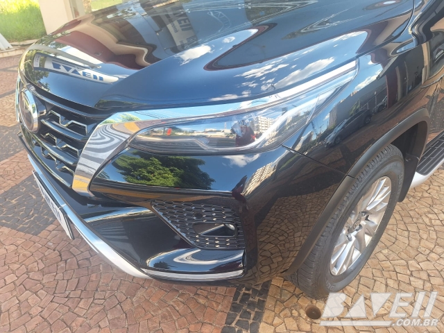 TOYOTA HILUX SW4 SRX 2.8 D 7L