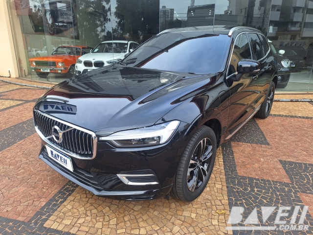 VOLVO XC60 T8 MOMENTUM HIBRYD