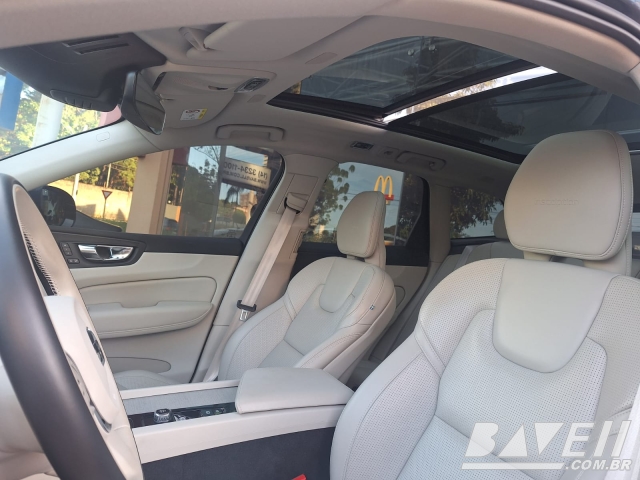 VOLVO CX60 T8 INSCRIPT