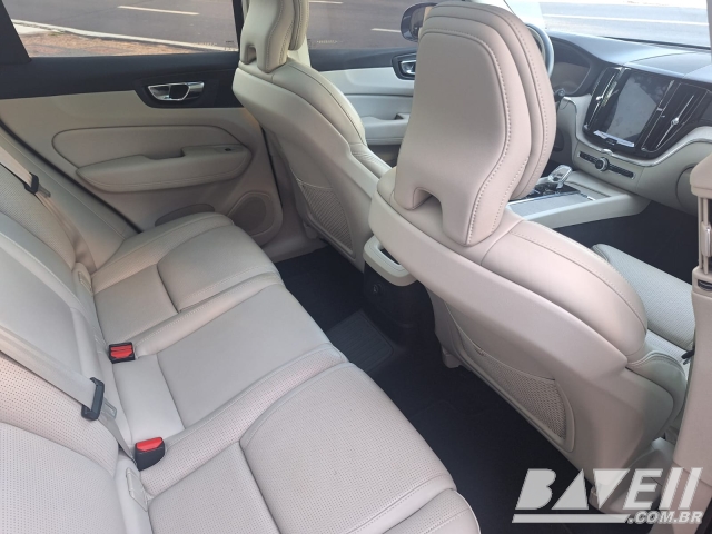 VOLVO CX60 T8 INSCRIPT