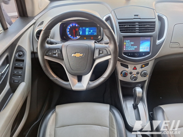 GM TRACKER LTZ AT