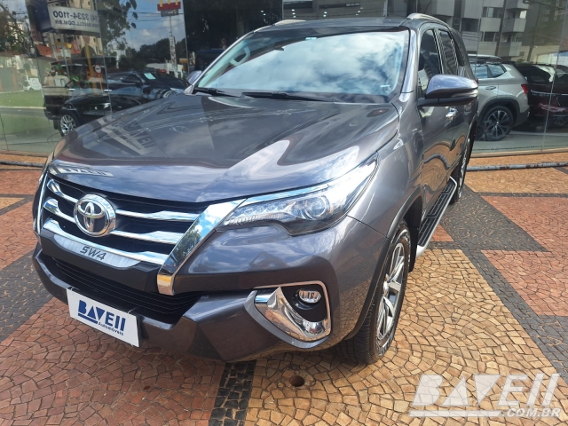 TOYOTA HILUX SW4 SRX 2.8 177CV 