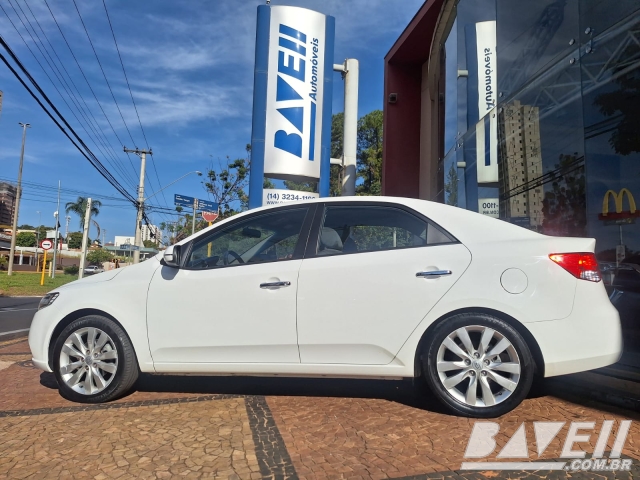 KIA CERATO SX3 1.6 AUT