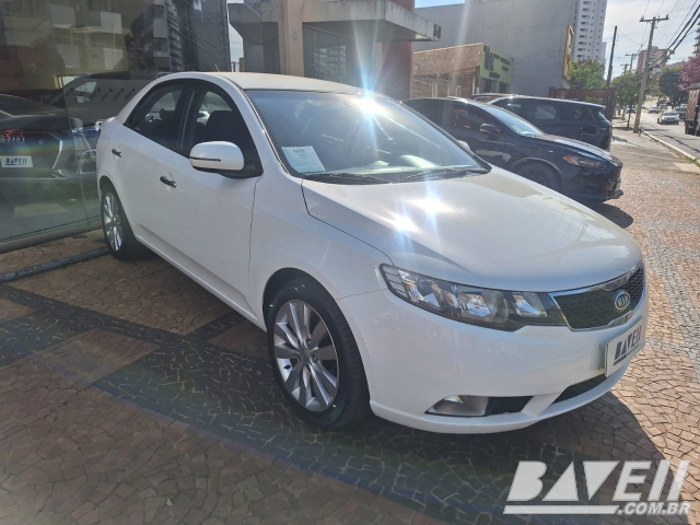 KIA CERATO SX3 1.6 AUT