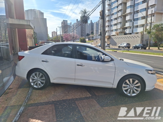 KIA CERATO SX3 1.6 AUT