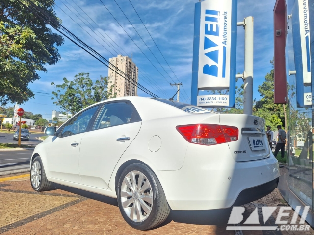 KIA CERATO SX3 1.6 AUT