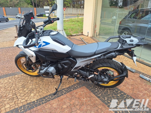 MOTO BMW R1300 GS PLUS