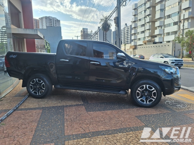 TOYOTA HILUX CD SRV 2.8 D
