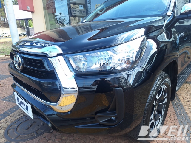 TOYOTA HILUX CD SRV 2.8 D