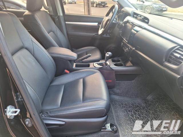 TOYOTA HILUX CD SRV 2.8 D