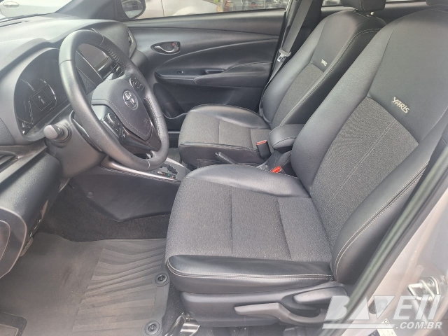 TOYOTA YARIS HATCH XS 1.5 AUT