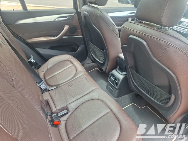 BMW  X1 XDRIVE 2.5 I TETO