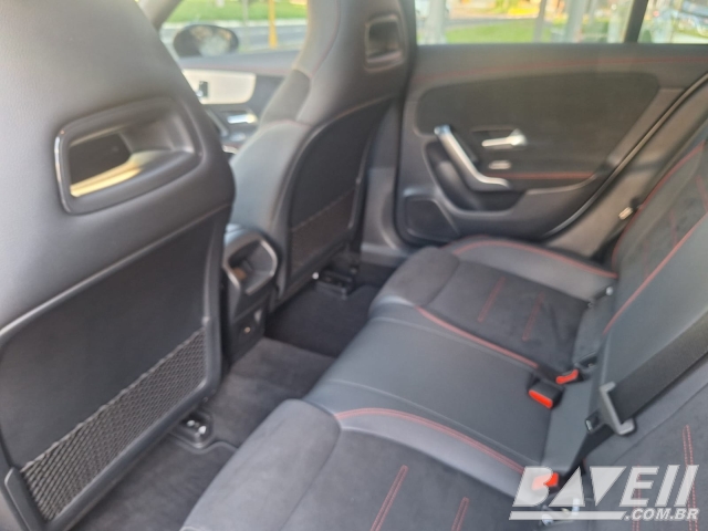 M BENZ CLA 200 AMG LINE