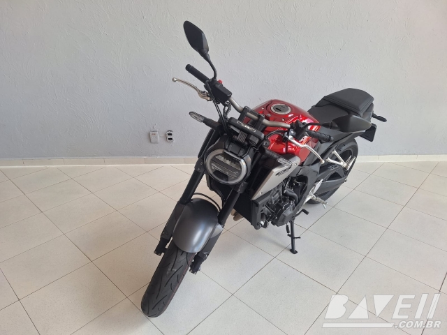 MOTO HONDA CB 650R