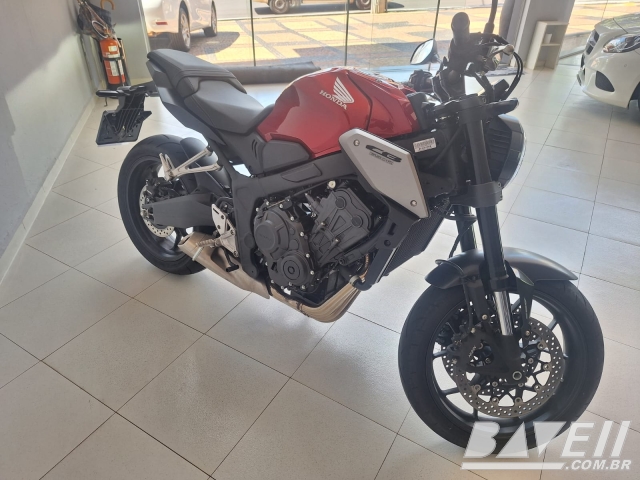 MOTO HONDA CB 650R