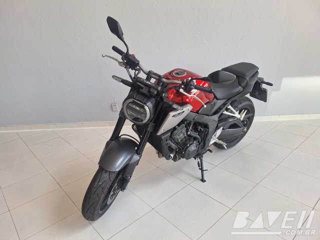 MOTO HONDA CB 650R