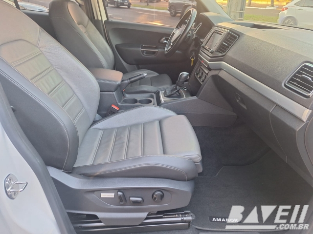 VW AMAROK V6 HIGHLINE