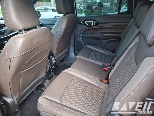 JEEP COMMANDER OVR T 270 1.3T